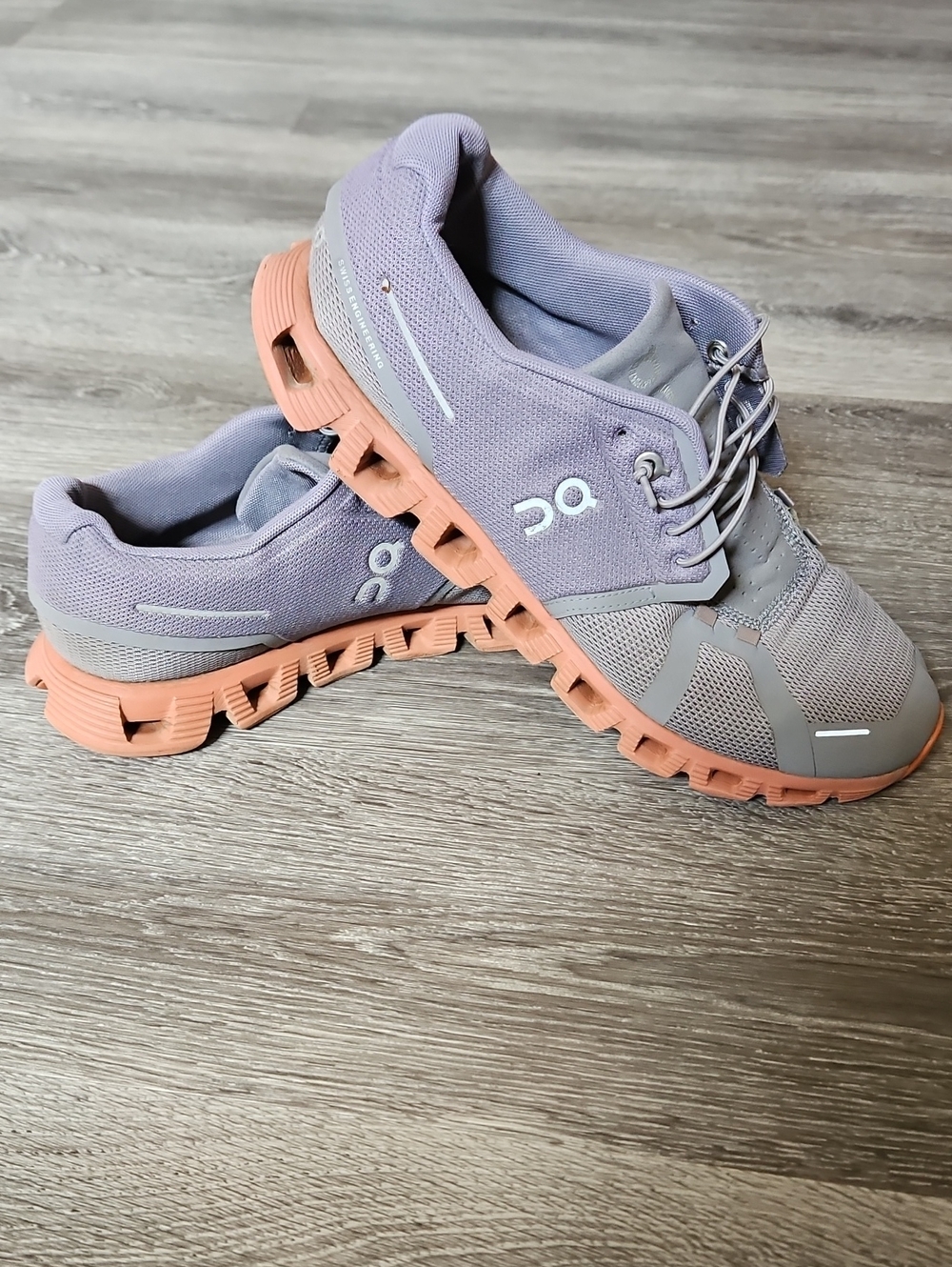Men's On Cloud Cloud 5s Size 9.5 Orange & Gray